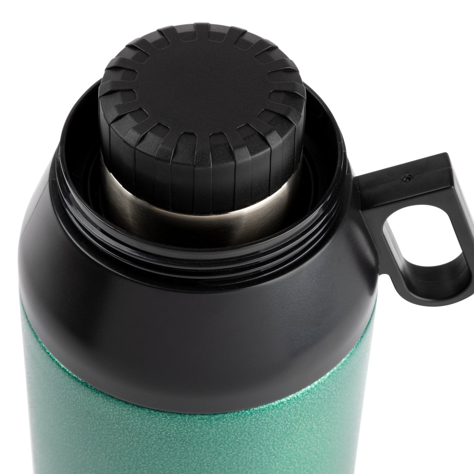 64-oz-stack-growler-k8 32700-WEB_05_ed806a7c-1846-4405-b69a-954d6244d645.jpg