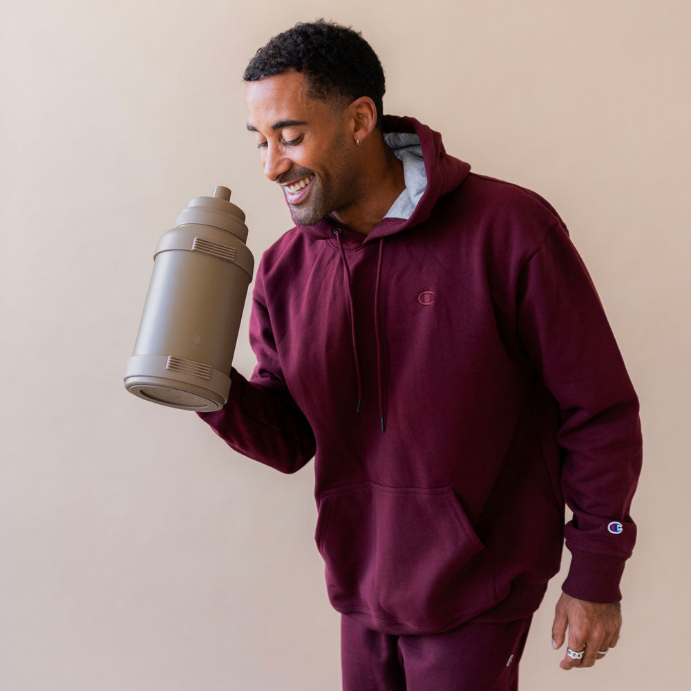 78-oz-titan-bottle-pastel-collection-a7 32_Manna_Website_Lifestyles_Titan_Darker_2.jpg