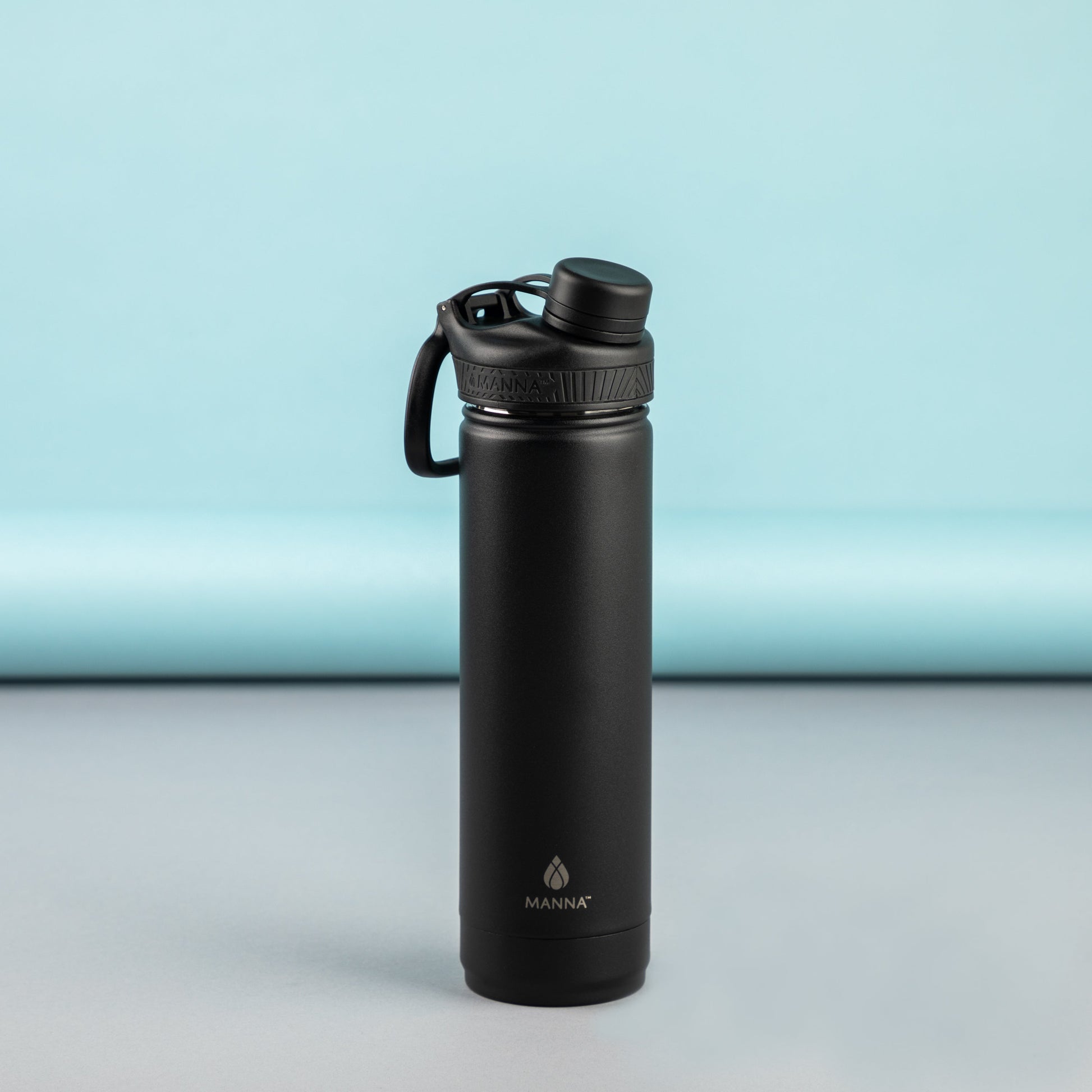 26-oz-saratoga-bottle-z4 MAN_Website_Saratoga_05.jpg